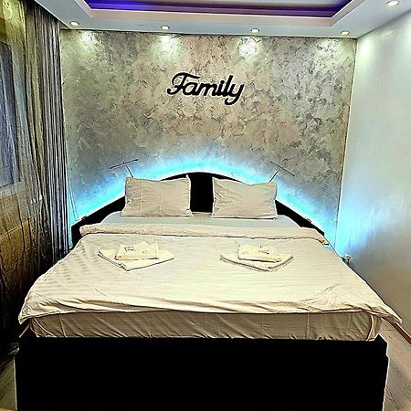 Luxury Paul Apartment Green, Private & Accessible ブラショフ エクステリア 写真